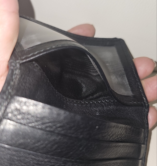 Gucci Monogram Card Holder/ Wallet - Picture 14 of 16